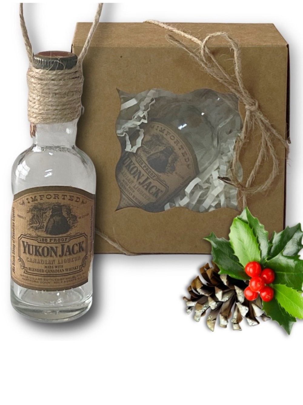 Yukon Jack Canadian liqueur Whisky Artisan Vintage Glass Miniature Bottle Orname